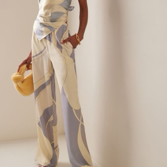 SIR Adrianna Silk Scarf Top and pants - Picture 3 of 4